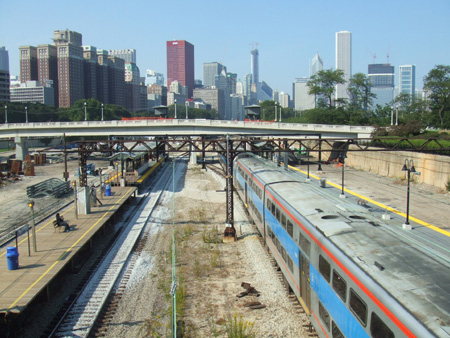 Metra Electric in Chicago (Roosevelt Road)